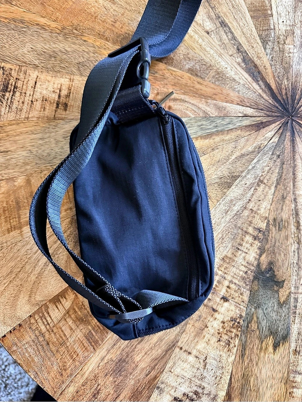 Halara Black Crossbody Bag - Picture 3 of 3